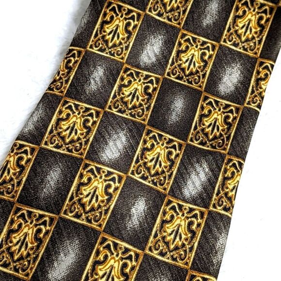 Men's Vintage 100% Silk Tie Made in Italy - Checkerboard Crest Motif - Picture 2 of 16